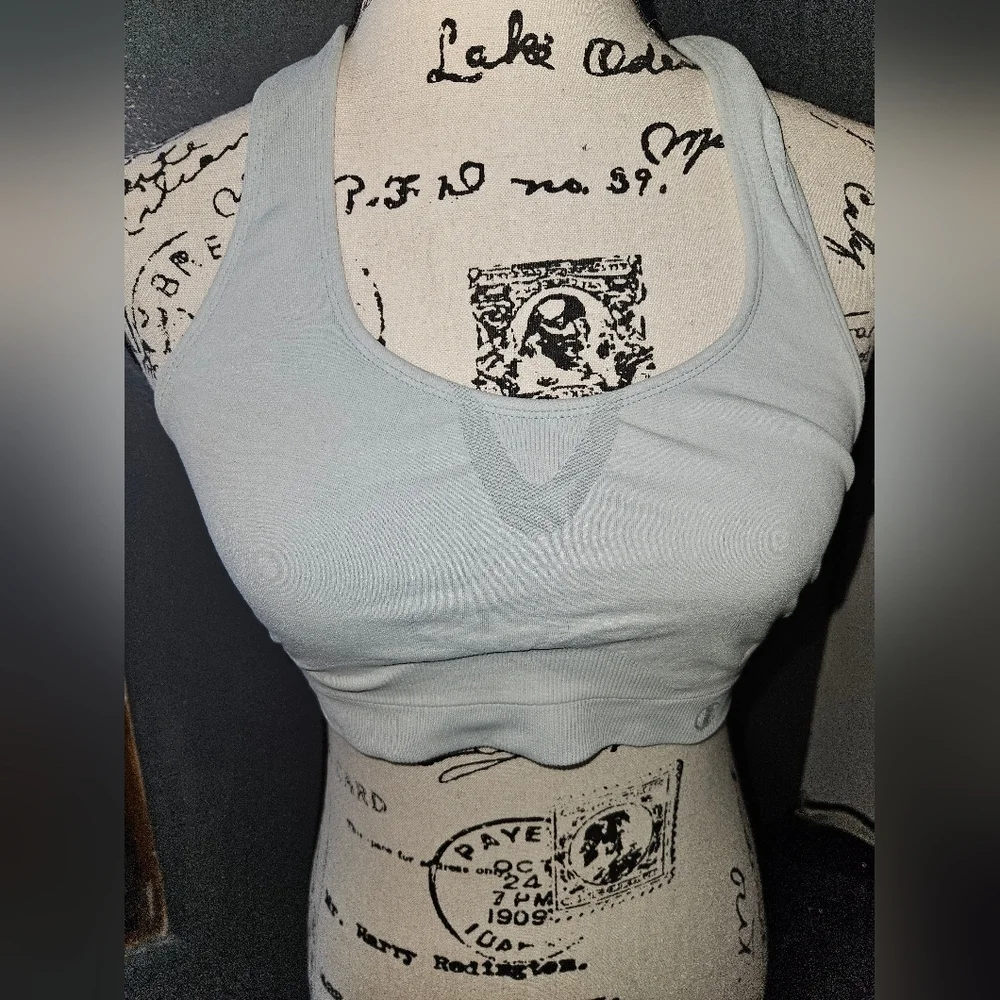 Champion Double Dry Womans Sports Bra Size M - Picture 1 of 8